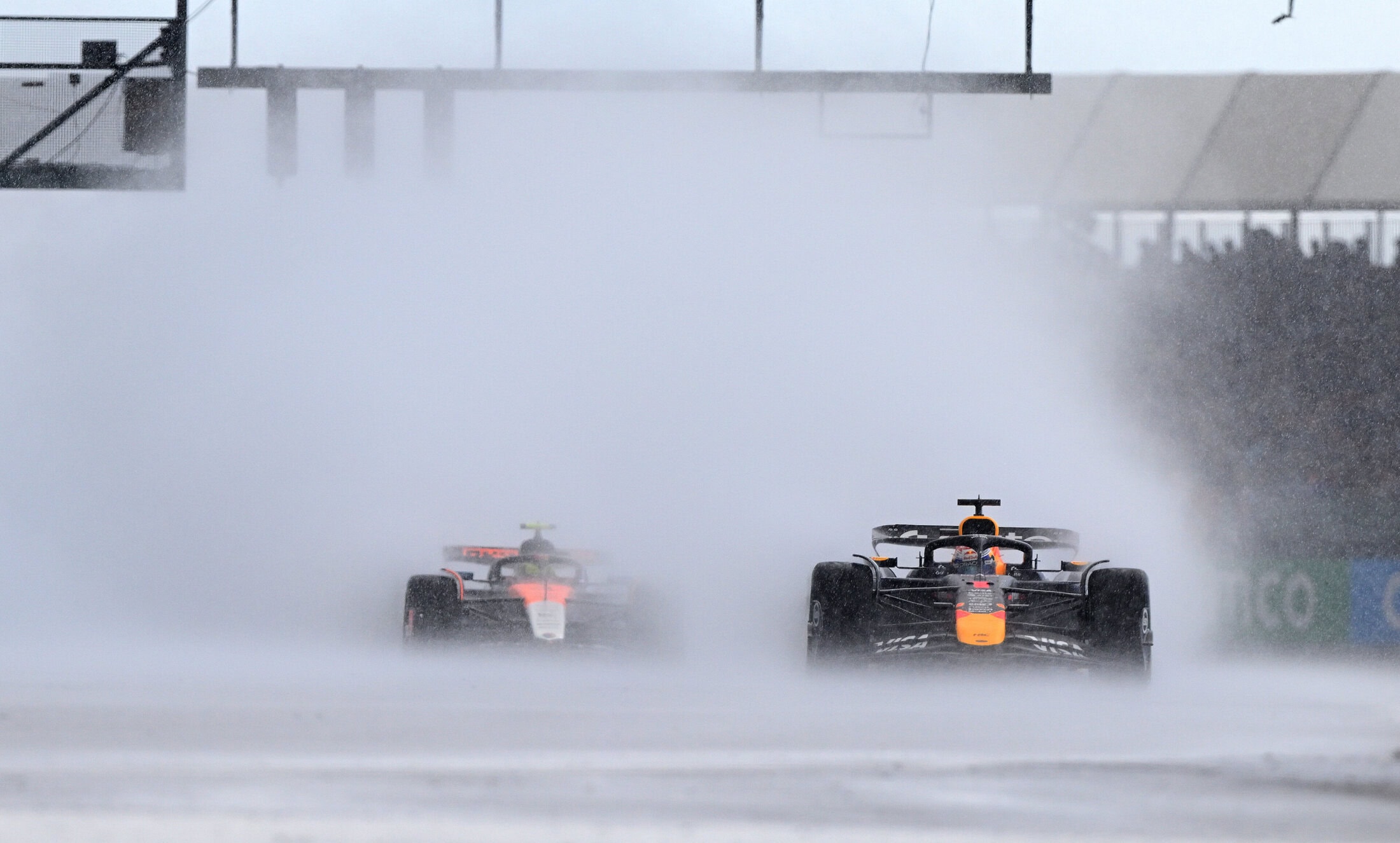 Grand Prix van Groot-Brittannië 2025 (Raceverslag): Stortregen & strategie in Silverstone